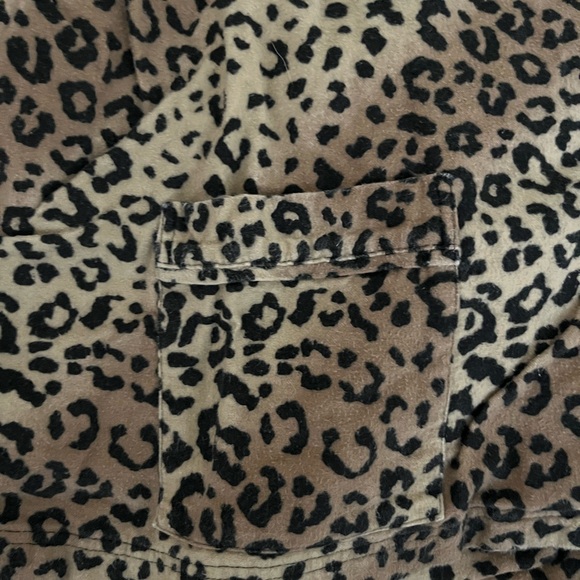 EUC Flannel Leopard Print junior sized Pajama Set - Picture 3 of 9